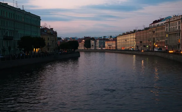Channel in St.Petersburg in dusk — стокове фото