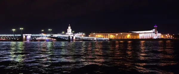 Gece Saray Köprüsü — Stok fotoğraf