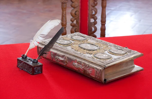 Libro vintage del siglo XV — Foto de Stock