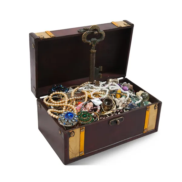 Treasure chest over white — Stock Photo, Image