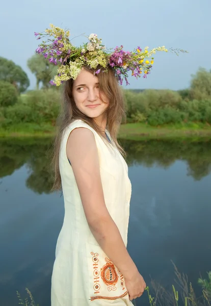 Lány a hagyományos ruhákat, Orosz — Stock Fotó