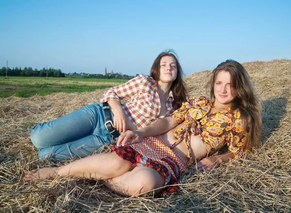 Country girls — Stock Photo, Image