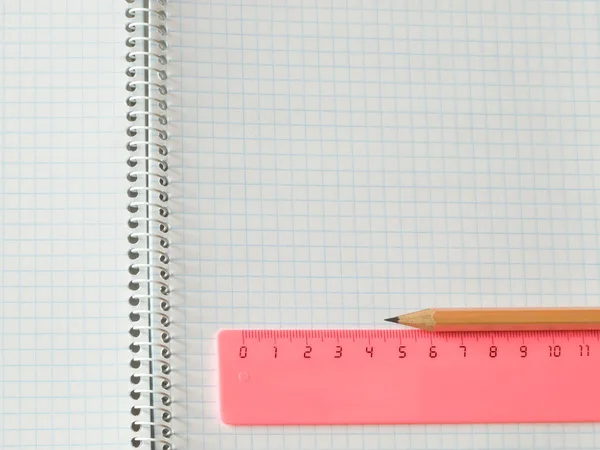 Régua e lápis no caderno de encargos — Fotografia de Stock