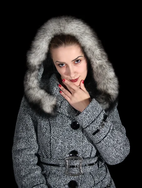 Portret van meisje in grijze vacht — Stockfoto