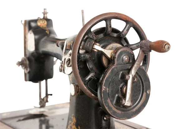 Антикварная швейная машина крупным планом — стоковое фото