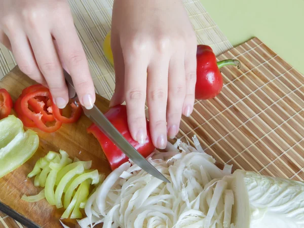 Slicing of pepper — Stock Photo, Image