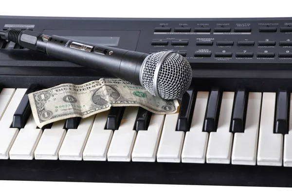 Un micrófono y un dólar — Foto de Stock
