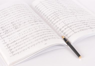 müzikal bir defter kalem