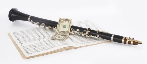 单簧管和美元 — 图库照片