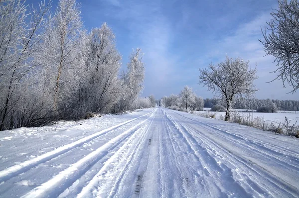 Droga w śniegu — Zdjęcie stockowe