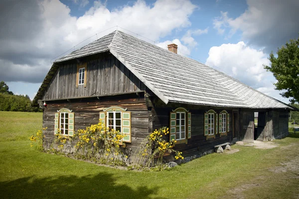 Starego domostwa w litewskich krajowych mus — Zdjęcie stockowe