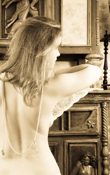 Mode type foto van een naakte blond bea — Stockfoto