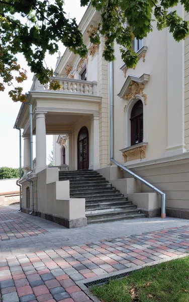 Palacio en la ciudad vieja de Vilna — Foto de Stock