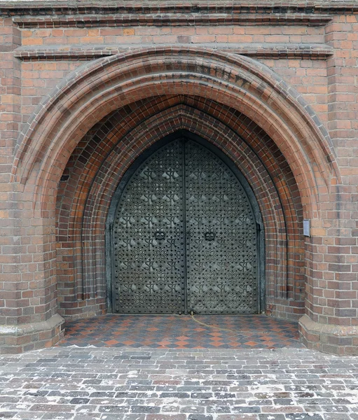 古代教会のゲート — ストック写真