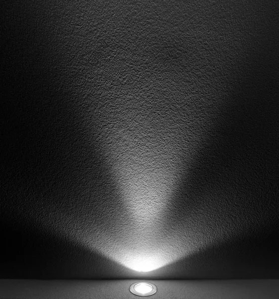Feixe de luz do projetor — Fotografia de Stock