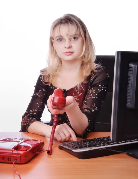 Sexy mujer de negocios con teléfono en la oficina — Foto de Stock