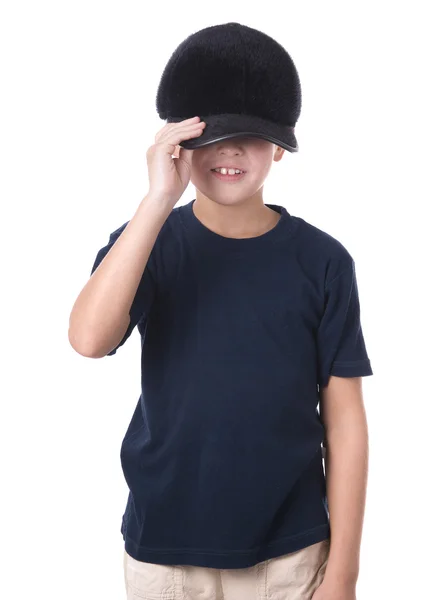 Młody chłopiec latino czapka z daszkiem — Zdjęcie stockowe