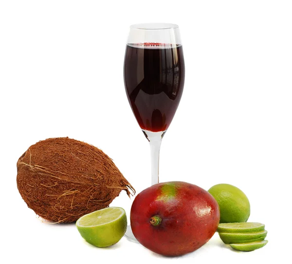 Kırmızı şarap ve meyve. — Stok fotoğraf