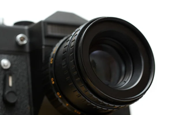 Cámara slr negra con primer plano de lente — Foto de Stock