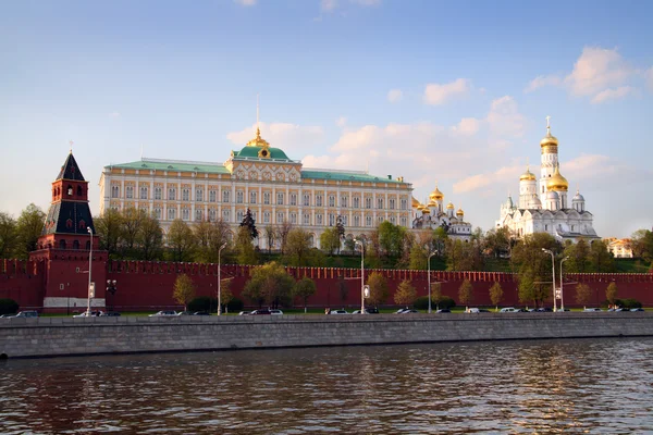 Nézd a Moszkva-folyó, a Kreml — Stock Fotó