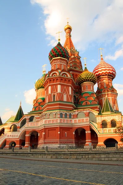Iglesia Vasiliy Blazhenniy en Moscú — Foto de Stock