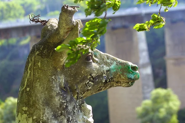 Статуя оленя — стокове фото
