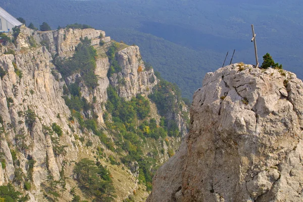 Croce su montagna, il Crimea — Foto Stock