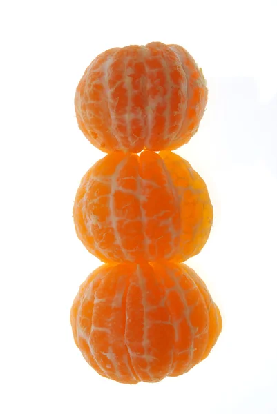 Grupos de segmentos de una mandarina — Foto de Stock
