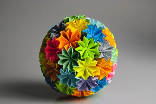 Origami kusudama arco-íris — Fotografia de Stock