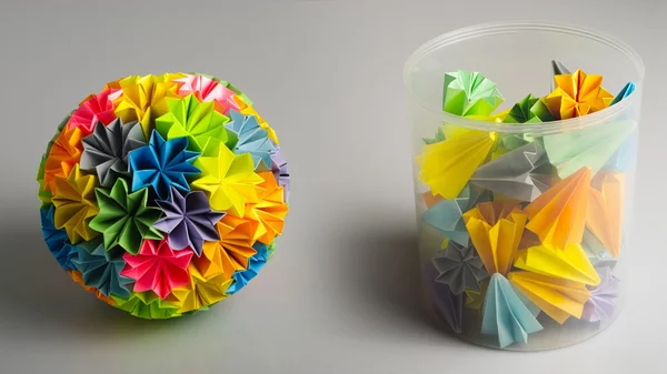 Origami kusudama Regenbogen — Stockfoto