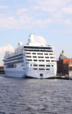 Beyaz lüks cruise gemisi shot açısı bir