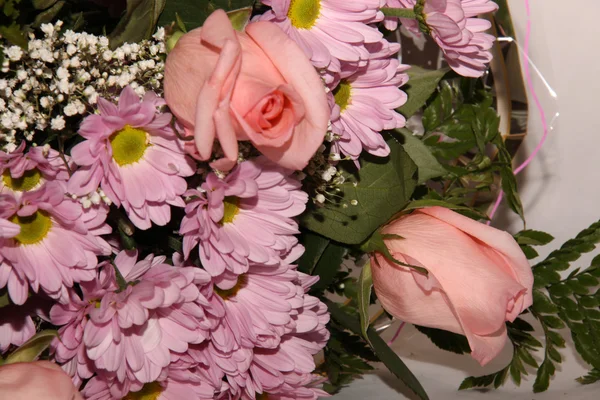 Blommor gåva — Stockfoto
