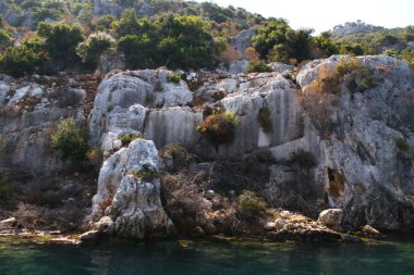 Deniz ve kayalar inturkey