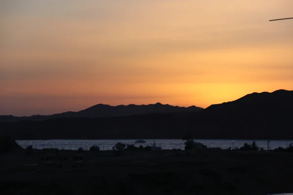 Sonnenuntergang im roten Meer — Stockfoto