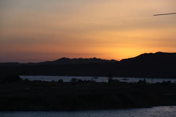 Solnedgång i Röda havet — Stockfoto
