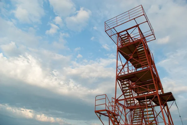 Kovová věž — Stock fotografie