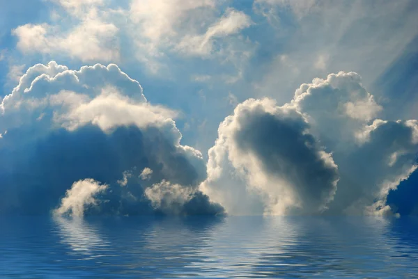 Himlen med moln — Stockfoto