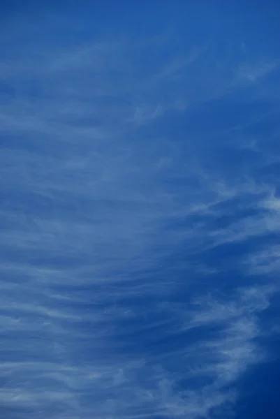 Transparente Wolken — Stockfoto