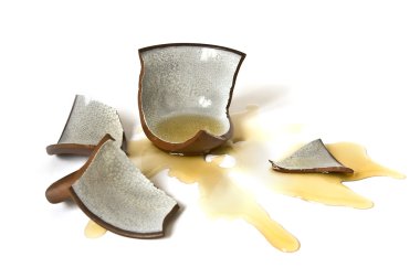 Broken-down cup clipart