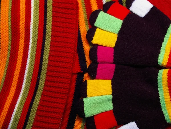 Ljusa mössa, handskar och halsduk — Stockfoto