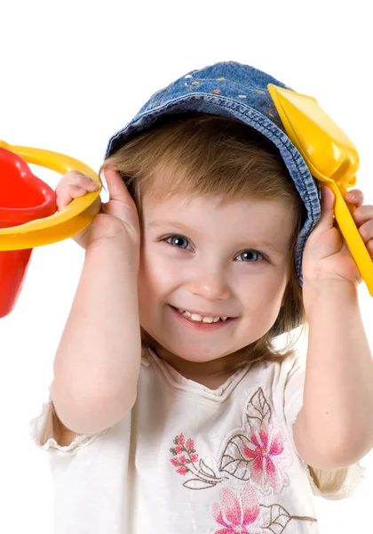 Roztomilá dívka s lopatou a kbelík — Stock fotografie