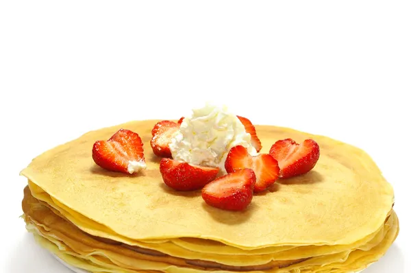 Pancakes filled with strawberry — Stock Photo, Image
