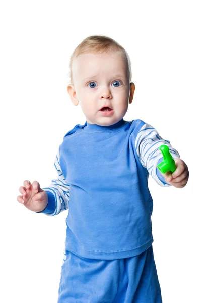 Милий маленький хлопчик з іграшкою — стокове фото