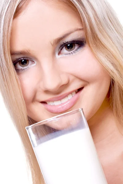 Szép nő, fogyasztói tej — Stock Fotó
