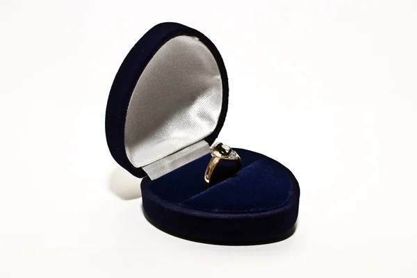 Χρυσό δαχτυλίδι με Μπριγιάν ストック写真