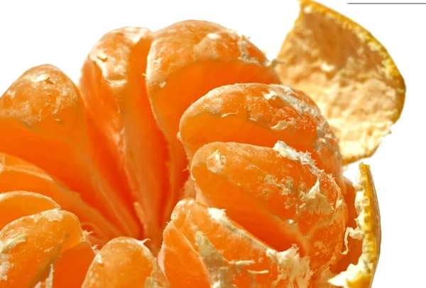 Close-up de mandarina saborosa isolado em w — Fotografia de Stock
