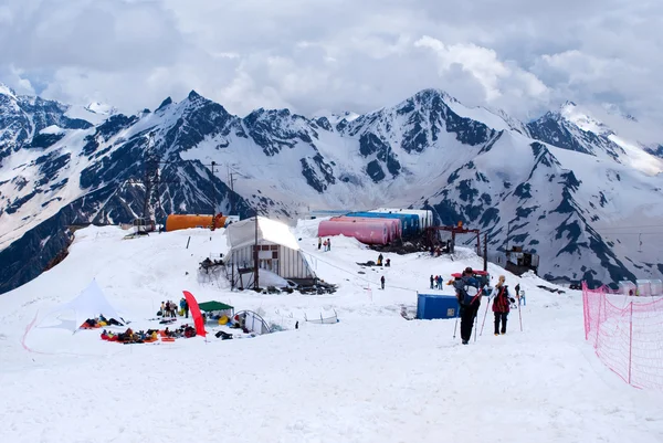 Alpinisti di base del Caucaso meridionale — Foto Stock