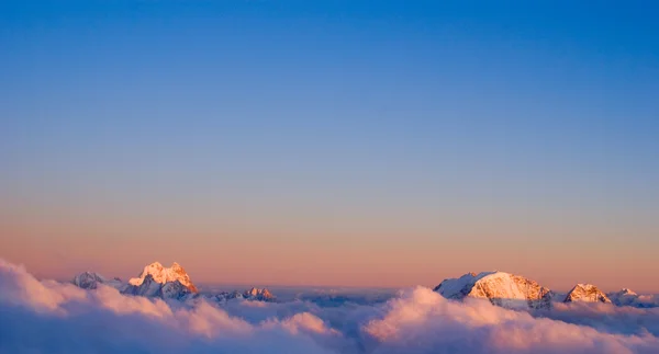 Güzel bir dağ üzerinde — Stok fotoğraf