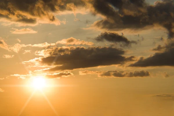 呼び出し元の太陽 — ストック写真