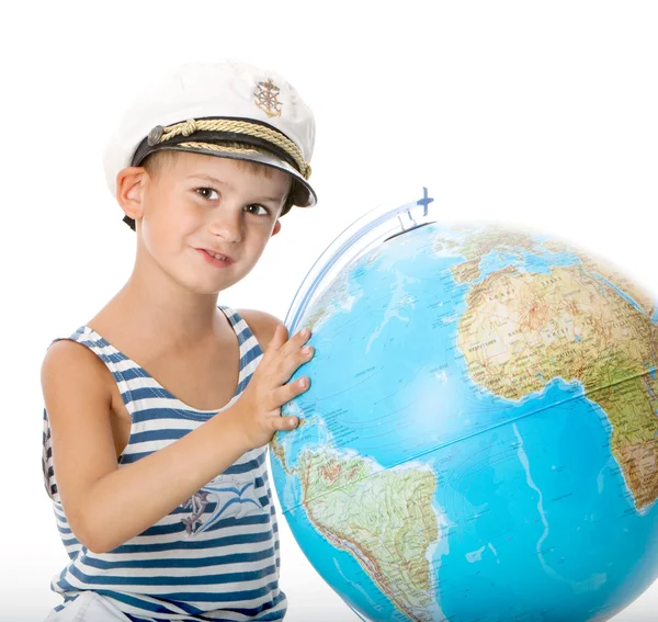 Junge hält Globus in der Hand — Stockfoto